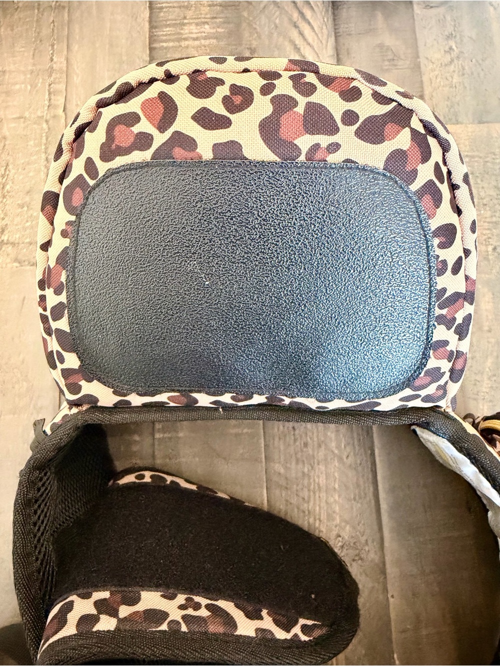 TushBaby OS Baby Hip Seat Carrier Ergonomic Storage Leopard - Picture 6 of 9